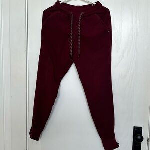 XXS MIDRISE WINE COLOR JAANUU JOGGER SCRUB PANTS!